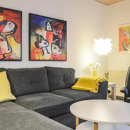 Two-bedroom In דירה