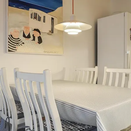 Two-bedroom In * לוקן